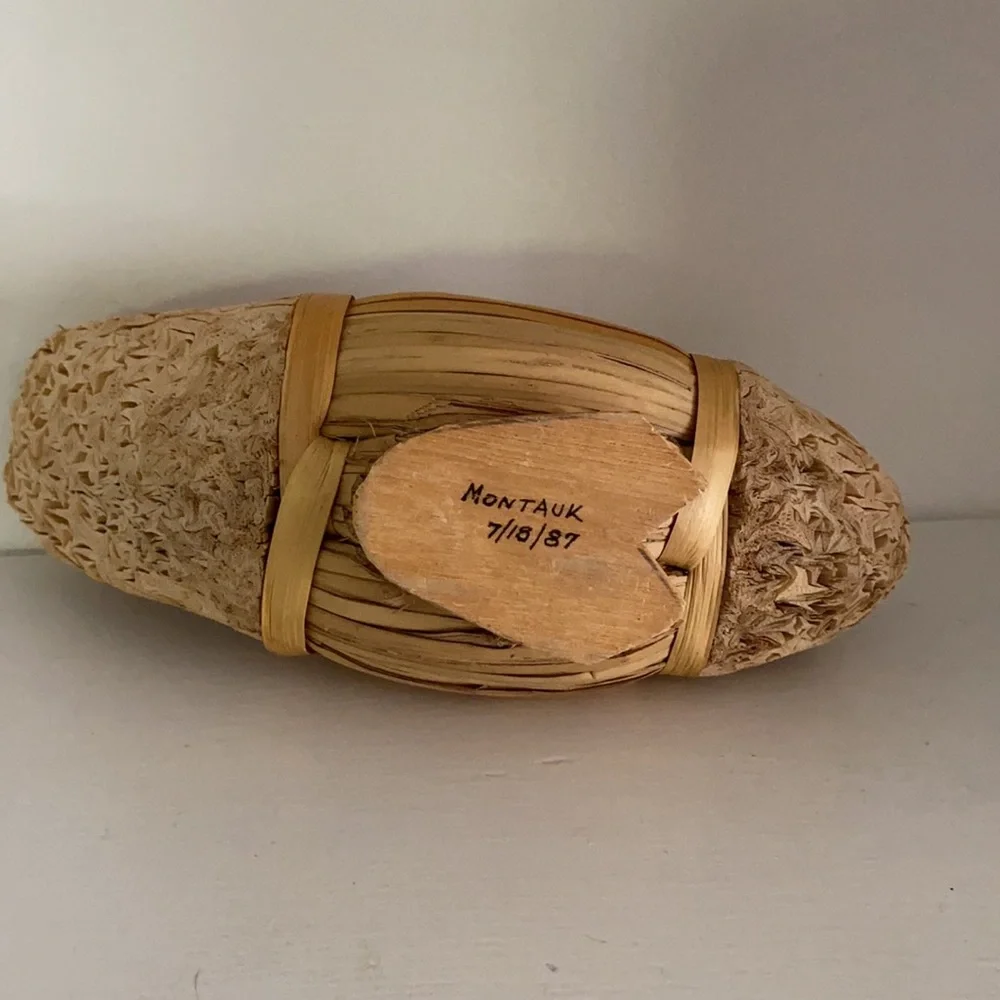 Reed /Straw Display Duck Figure Home Decor